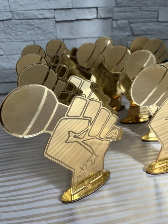 gold1.jpg