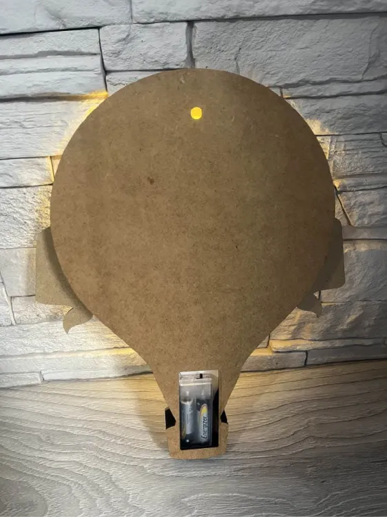 Drewniana lampka Balon ze wstęgą kolory