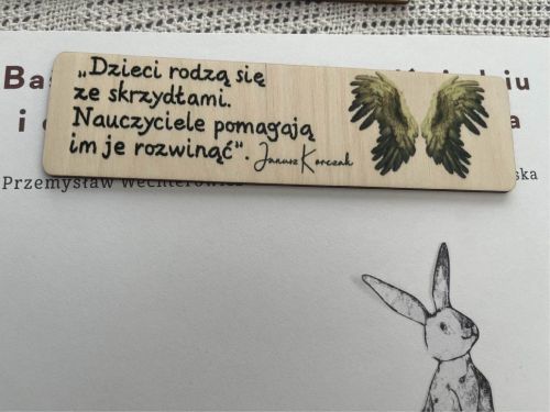 skrzydła jasne.jpg