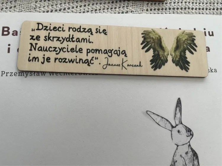 skrzydła jasne.jpg