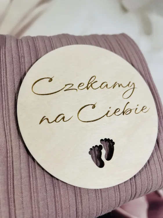 tabliczka stópki.jpg