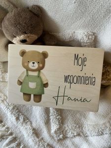 Pudełko wspomnienia miś w sukience 