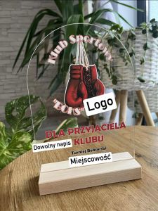 Statuetka pleksi przezroczysta dowolny motyw i napis 