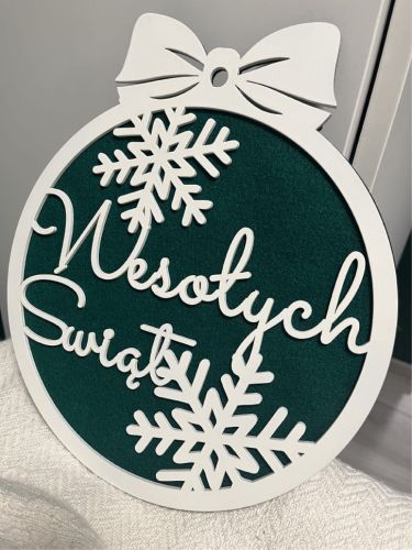 zawieszka biała zielony filc.jpg